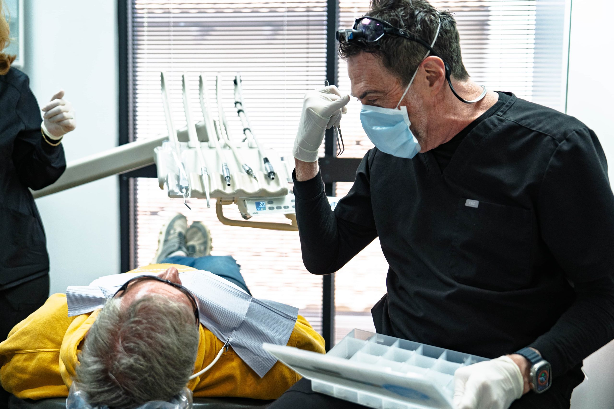 Enhance smile with professional teeth whitening